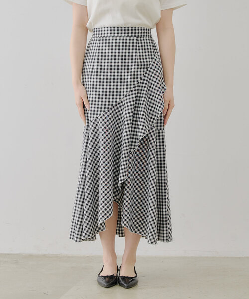 continuer de NICE CLAUP（コンティニューデナイスクラップ）の「【@reve.perle_セレクト】ラッフルロングスカート（スカート・レディース・チェック/ブラック・FREE）」の17枚目の写真