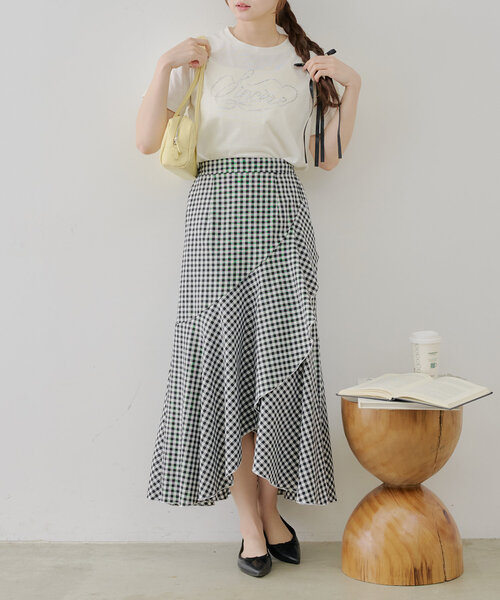 continuer de NICE CLAUP（コンティニューデナイスクラップ）の「【@reve.perle_セレクト】ラッフルロングスカート（スカート・レディース・チェック/ブラック・FREE）」の14枚目の写真