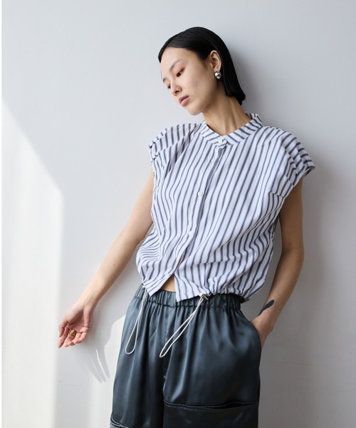 AIC.（エーアイシー）の「ストライプタックスリーブドローストリングシャツ（シャツ/ブラウス・レディース・オフホワイト/ブルー・FREE）」の7枚目の写真