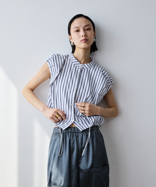 AIC.（エーアイシー）の「ストライプタックスリーブドローストリングシャツ（シャツ/ブラウス・レディース・オフホワイト/ブルー・FREE）」の9枚目の写真