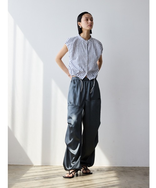 AIC.（エーアイシー）の「ストライプタックスリーブドローストリングシャツ（シャツ/ブラウス・レディース・オフホワイト/ブルー・FREE）」の14枚目の写真