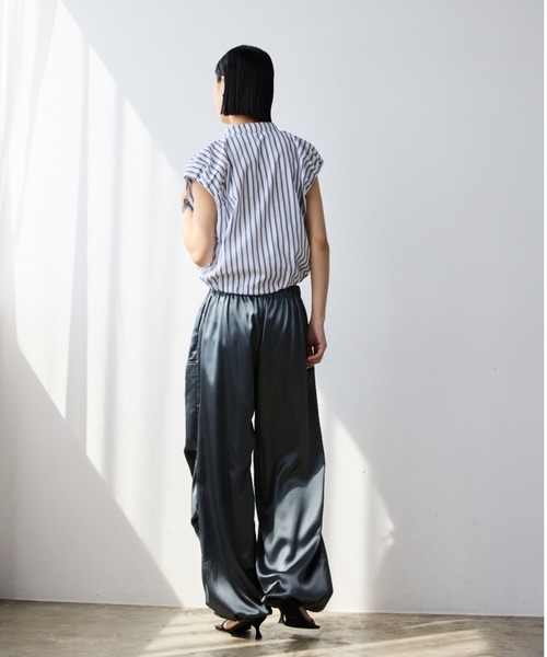 AIC.（エーアイシー）の「ストライプタックスリーブドローストリングシャツ（シャツ/ブラウス・レディース・オフホワイト/ブルー・FREE）」の18枚目の写真