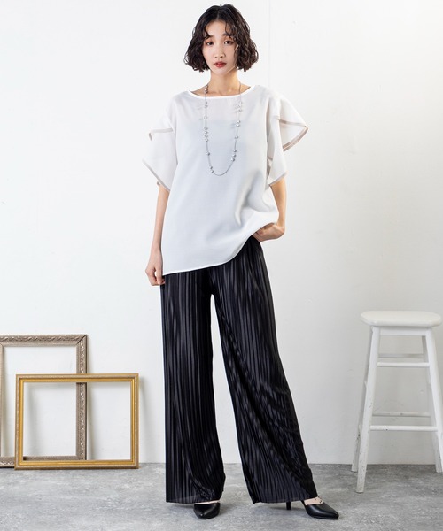 MILLION CARATS(ミリオンカラッツ)の「美シルエットでこなれ感UP!歩くたび揺れて輝く、上品見え叶う楽ちんプリーツパンツ(その他パンツ・レディース・ブラック/チャコールグレー・FREE)」の8枚目の写真