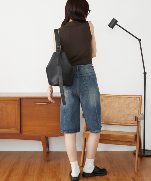 Auntie Rosa Holiday(アンティローザホリデー)の「ウォッシュドデニムハーフパンツ / サイズ展開あり(デニムパンツ・レディース・ブラック/ブルー・SMALL/MEDIUM)」の16枚目の写真