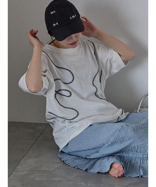 ehka sopo（エヘカソポ）の「ライン柄Tシャツ（Tシャツ/カットソー・レディース・ラベンダー/オフホワイト/チャコールグレー・F）」の10枚目の写真