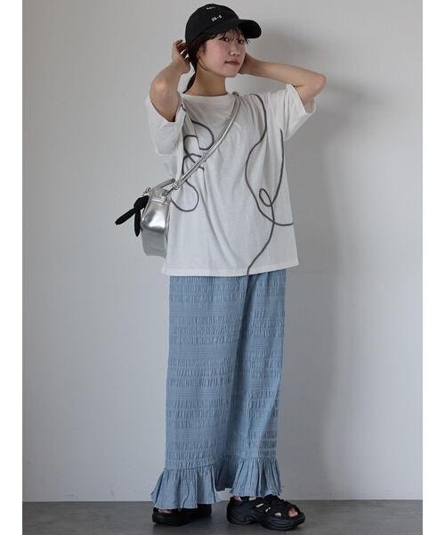 ehka sopo（エヘカソポ）の「ライン柄Tシャツ（Tシャツ/カットソー・レディース・ラベンダー/オフホワイト/チャコールグレー・F）」の7枚目の写真