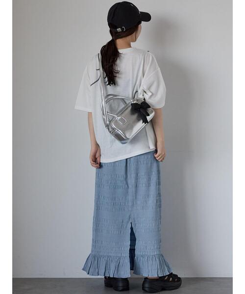 ehka sopo（エヘカソポ）の「ライン柄Tシャツ（Tシャツ/カットソー・レディース・ラベンダー/オフホワイト/チャコールグレー・F）」の4枚目の写真