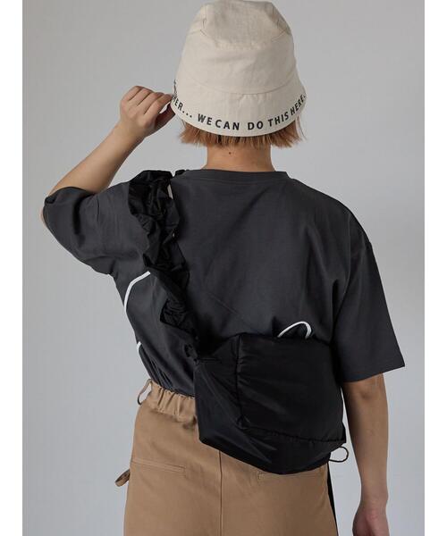 ehka sopo（エヘカソポ）の「ライン柄Tシャツ（Tシャツ/カットソー・レディース・ラベンダー/オフホワイト/チャコールグレー・F）」の20枚目の写真