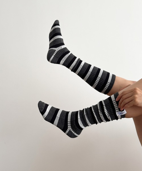 CANAL JEAN（キャナルジーン）の「Miller　ボーダーロングソックス（ソックス/靴下・レディース・グリーン系その他/レッド系その他/グレー系その他・ONE SIZE）」の2枚目の写真