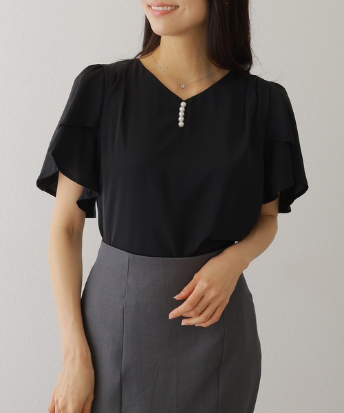 Lace Ladies(レースレディース)の「パール ライン フリル袖 シフォン ブラウス(シャツ/ブラウス・レディース・ブラック/ホワイト/ネイビー/グレー・FREE/S)」の1枚目の写真