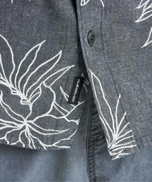 Quiksilver(クイックシルバー)の「GAWANHILL SS/クイックシルバー半袖総柄シャツ(シャツ/ブラウス・メンズ・ブラック/オフホワイト・X-LARGE/LARGE/MEDIUM)」の12枚目の写真