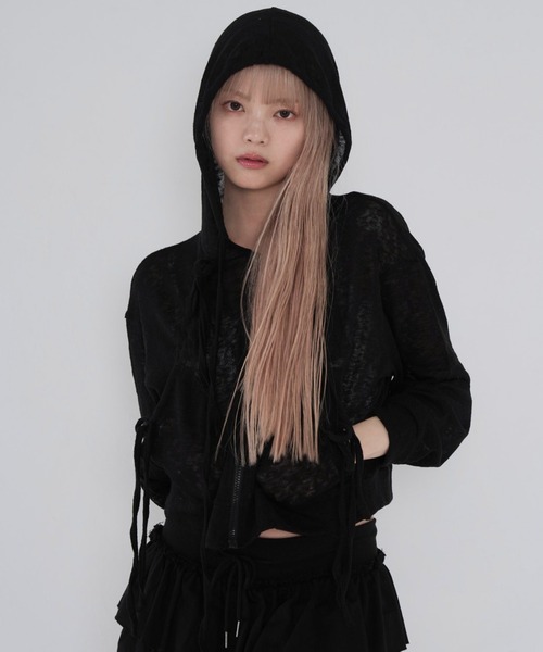 Uenui(ウニュイ)の「ドローストリングデザイン シアーパーカー(Tシャツ/カットソー・レディース・ホワイト/ピンク/ベージュ/ブラック/ブルー・FREE)」の3枚目の写真