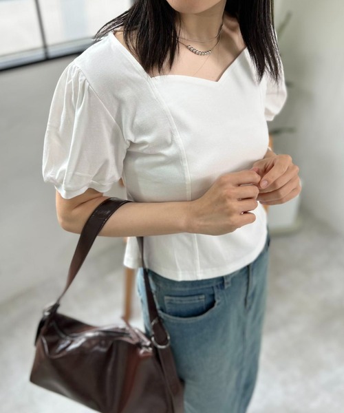 mebole(メボレ)の「バルーンオープンネックトップ(Tシャツ/カットソー・レディース・ブラック/ホワイト・FREE)」の8枚目の写真