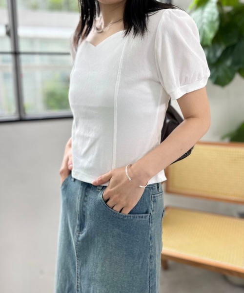 mebole(メボレ)の「バルーンオープンネックトップ(Tシャツ/カットソー・レディース・ブラック/ホワイト・FREE)」の10枚目の写真