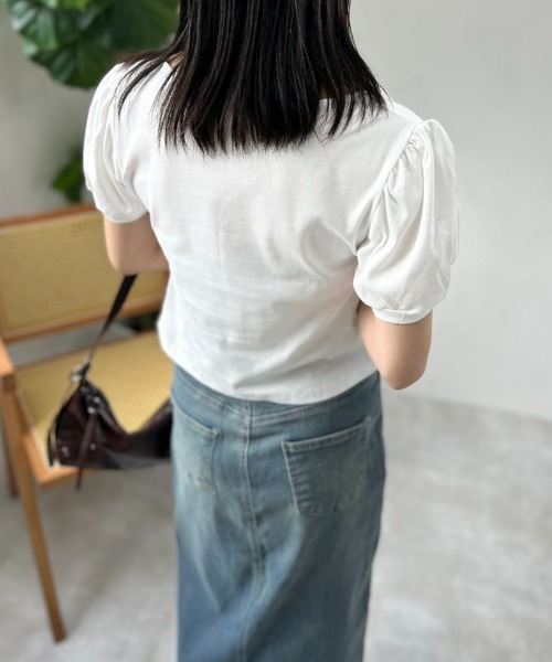mebole(メボレ)の「バルーンオープンネックトップ(Tシャツ/カットソー・レディース・ブラック/ホワイト・FREE)」の15枚目の写真