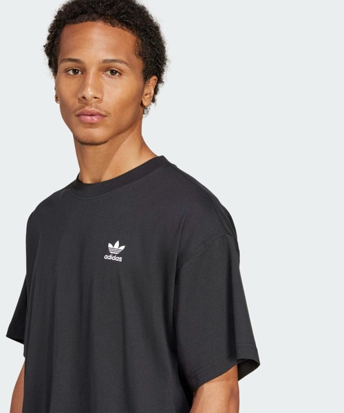 トレフォイル エッセンシャルズ オーバーサイズ半袖Tシャツ