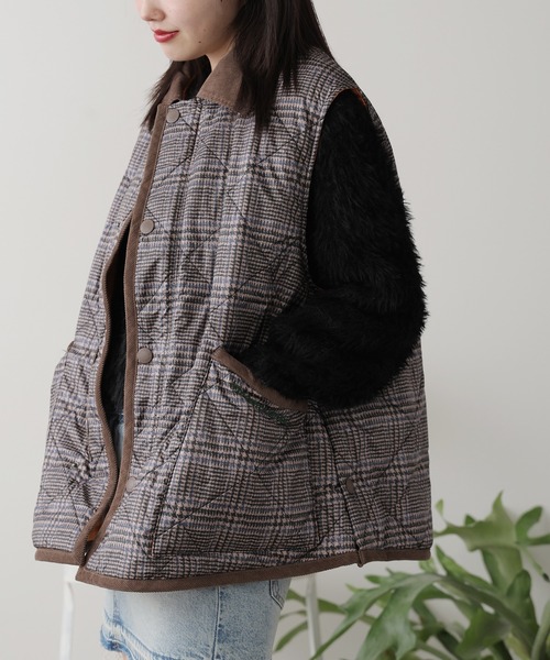 Vincent et Mireille（バンソンエミレイユ）の「Vincent et Mireille/バンソンエミレイユ RIDING VEST(PRINT) ライディングベスト(プリント) キルティングベスト（ベスト・メンズ・ベージュ・36）」の12枚目の写真