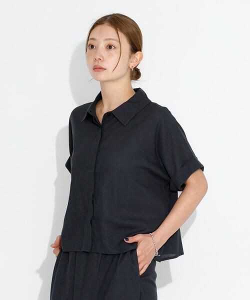 URBAN RESEARCH Sonny Label(アーバンリサーチサニーレーベル)の「リネン混クロップドドルマンシャツ(シャツ/ブラウス・レディース・オフホワイト/チャコールグレー/ベージュ・FREE)」の6枚目の写真