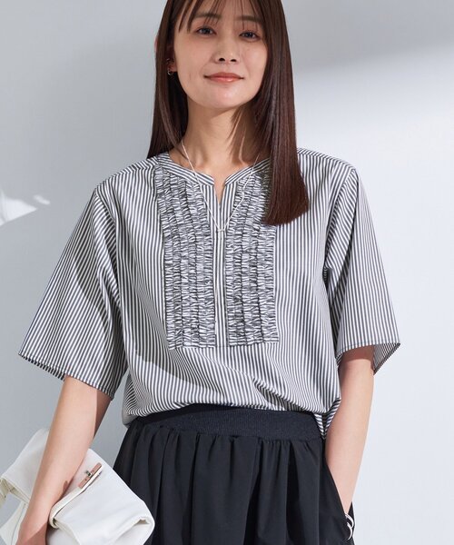 【洗える】胸元タックブラウス INDIVI ブラウス シャツ 「洗える」胸元タックフリルブラウス