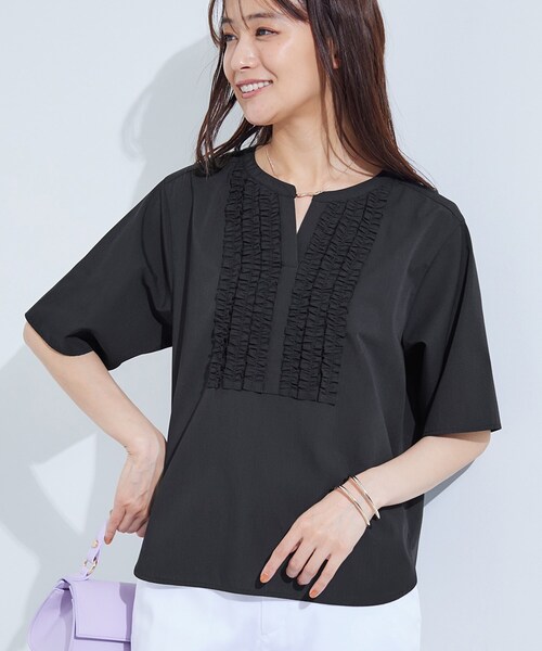 INDIVI（インディヴィ）の「【洗える】胸元タックフリルブラウス（シャツ/ブラウス・レディース・ホワイト/ブルー系7/グレー系2/ブラック・34/19/15 /13/05/38）」の10枚目の写真