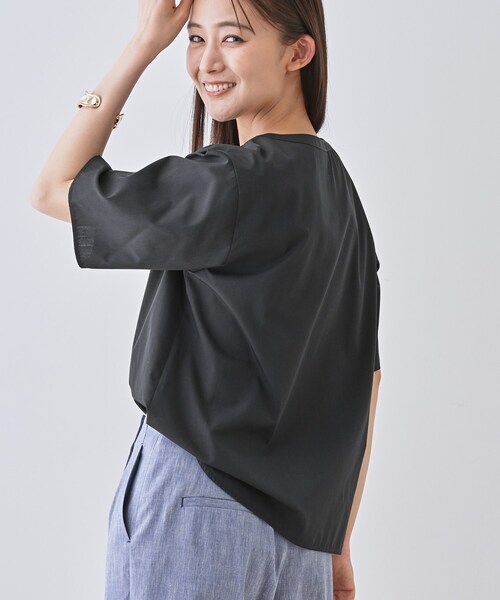 INDIVI（インディヴィ）の「【洗える】胸元タックフリルブラウス（シャツ/ブラウス・レディース・ホワイト/ブルー系7/グレー系2/ブラック・34/19/15 /13/05/38）」の14枚目の写真