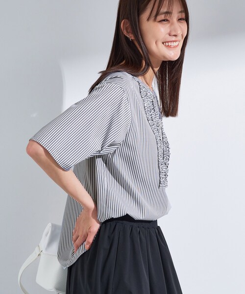 INDIVI / インディヴィ 【洗える】胸元タックフリルブラウス 洗える】胸元タックフリルブラウス（シャツ・ブラウス