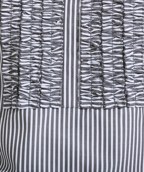 INDIVI（インディヴィ）の「【洗える】胸元タックフリルブラウス（シャツ/ブラウス・レディース・ホワイト/ブルー系7/グレー系2/ブラック・34/19/15 /13/05/38）」の20枚目の写真