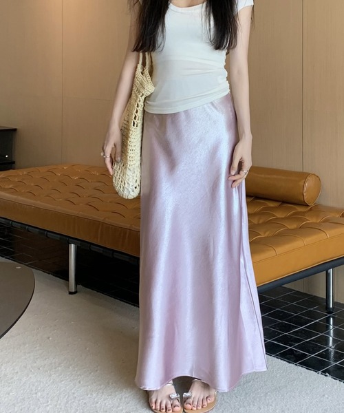 FREE STYLISTS(フリー スタイリスト)の「YUGA_YGMC Satin mermaid skirt(スカート・レディース・ラベンダー/シャンパン/ベビーピンク/ブラック/ライトブルー/オフホワイト・L/M)」の5枚目の写真