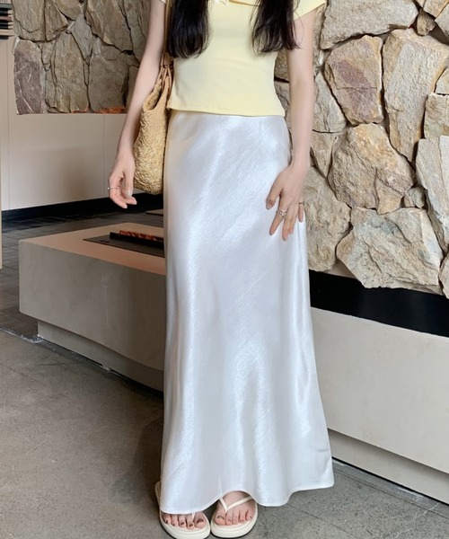FREE STYLISTS(フリー スタイリスト)の「YUGA_YGMC Satin mermaid skirt(スカート・レディース・ラベンダー/シャンパン/ベビーピンク/ブラック/ライトブルー/オフホワイト・L/M)」の1枚目の写真