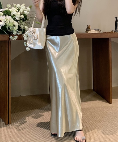 FREE STYLISTS(フリー スタイリスト)の「YUGA_YGMC Satin mermaid skirt(スカート・レディース・ラベンダー/シャンパン/ベビーピンク/ブラック/ライトブルー/オフホワイト・L/M)」の6枚目の写真