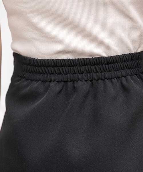 DAY CLOSET（デイ クローゼット）の「【インパン付き/バックゴム】きれいめ シンプル ラップ風 ミニスカート レディース（スカート・レディース・ブラック/アイボリー/ダークブラウン・S/M/L）」の4枚目の写真