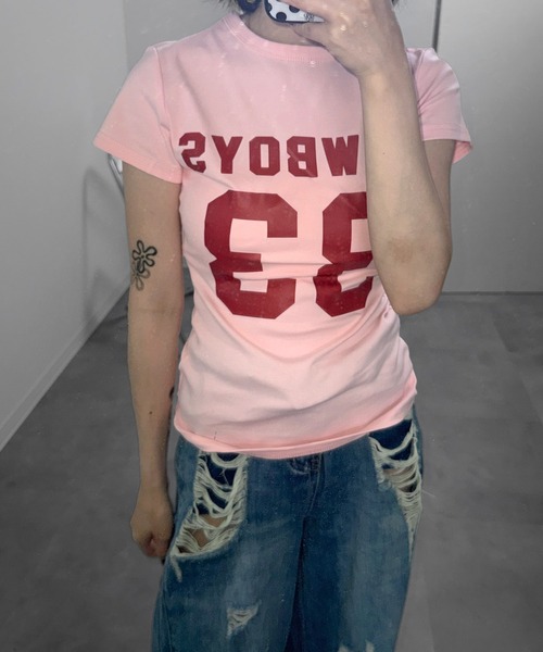 MEMECLE(メメクル)の「【 MEMECLE / メメクル 】33 プリントロゴ COWBOYS Tシャツ(Tシャツ/カットソー・レディース・イエロー/ネイビー/ホワイト/レッド/ピンク・FREE)」の21枚目の写真