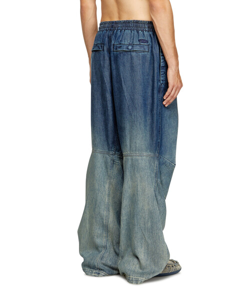DIESEL(ディーゼル)の「メンズ デニムパンツ RELAXED D-PARI-S(デニムパンツ・メンズ・インディゴブルー・26inch/34inch/28inch/32inch/30inch)」の4枚目の写真