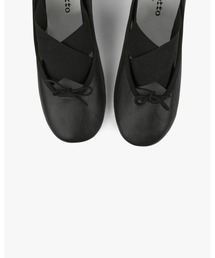 Repetto（レペット）の「Gianna バレエフラット - FRサイズ / V4165VE