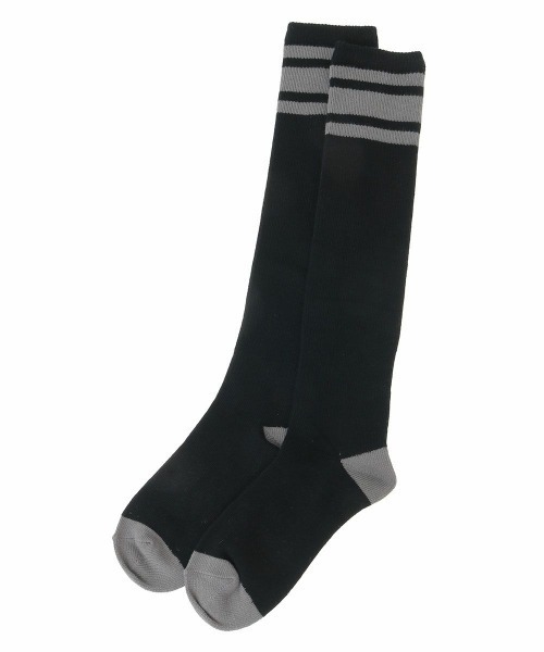 Candy Stripper（キャンディストリッパー）の「LINE RIB HIGH ソックス（ソックス/靴下・レディース・ホワイト×ブラック/ブラック×ホワイト/ブラック×グレー・FREE）」の2枚目の写真