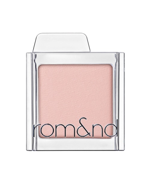 rom&nd（ロムアンド）の「rom&nd スライドインシングル（アイシャドウ・レディース・M09 BE HAZY/M07 SPRING LAVENDER/M06 SODA POP/G02 BUTTER RING/M18 PLAIN MOCHA/M11 CUSTARD/M17 PONY/M02 COOL VOLUMER/G05 NU METEOR/M04 JUICY MANGO/M05 MELON DEW/S15 GINGER/S07 PORCELAIN/M16 FIG WHIPPING/M08 PALE PEONY/G04 PURPLE LIT/S10 JAMBON PINK/S09 SALTY VANILLA/S08 PINK SHA/M15 NOTHING PEACH/M14 TOE SHOES/M13 GRAPE CREAM/M12 MARGARET/G01 SNOWY/G03 BUNNY CHAT/S06 SORBET WHIP/M19 MAUVE DOUGH/S02 RICH LEMON/S11 MASHED GRAPEFRUIT/S05 BUBBLY/M20 DAILY BUCKWHEAT/M21 WARM CARAMEL/M24 DUST/S01 GLAZE/M01 WARM VOLUMER/G06 CLOUD・FREE）」の18枚目の写真