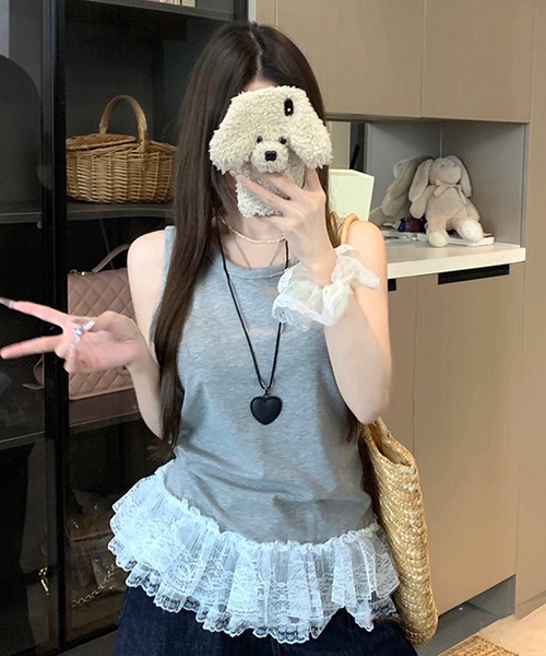 CERCA(チェルカ)の「HALEY PESCA/フリルレイヤードタンクトップ(タンクトップ・レディース・グレー/ブラック・MEDIUM/SMALL/LARGE)」の13枚目の写真