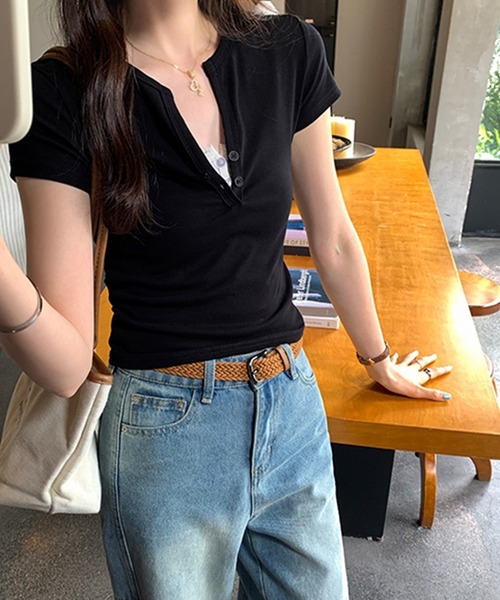LYEON（リヨン）の「ヘンリーネックトップス/キーネックTシャツ（Tシャツ/カットソー・レディース・ブラック/オフホワイト/ネイビー・FREE）」の3枚目の写真
