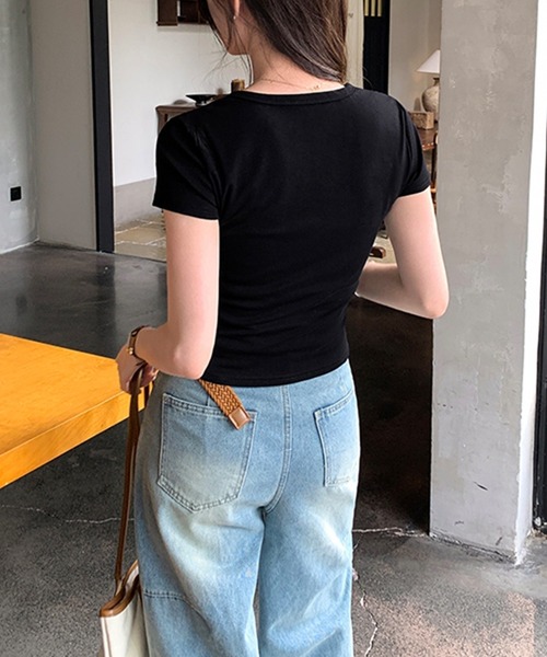 LYEON（リヨン）の「ヘンリーネックトップス/キーネックTシャツ（Tシャツ/カットソー・レディース・ブラック/オフホワイト/ネイビー・FREE）」の7枚目の写真