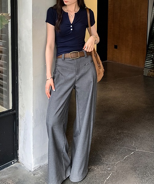 LYEON（リヨン）の「ヘンリーネックトップス/キーネックTシャツ（Tシャツ/カットソー・レディース・ブラック/オフホワイト/ネイビー・FREE）」の11枚目の写真