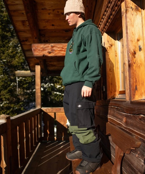 VOLCOM(ボルコム)の「【VOLCOM/ボルコム】 Mens Nwrk Baggy Pants /スキースノーボードバギーパンツ(その他パンツ・メンズ・チャコールグレー/ブラック/ベージュ系その他・LARGE/X-SMALL/SMALL/MEDIUM/X-LARGE/XX-LARGE)」の1枚目の写真