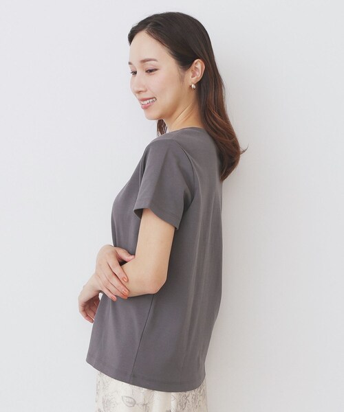 index(インデックス)の「《S-LLサイズ》フロッキーロゴTシャツ【接触冷感/UVケア/洗濯機洗い可】(Tシャツ/カットソー・レディース・オフホワイト/ネイビー/チャコールグレー・42/40/38/36)」の17枚目の写真