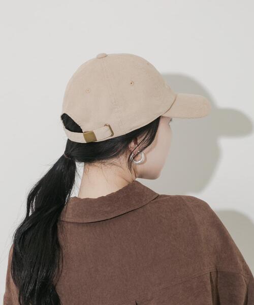 SMELLY（スメリー）の「コーデュロイロゴキャップ（キャップ・レディース・ベージュ/ネイビー/ブラウン・-）」の6枚目の写真