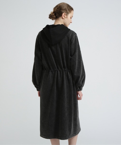 AVIREX（アヴィレックス）の「《直営店限定》FADE WASH ONEPIECE/フェイドウォッシュワンピース（ワンピース・レディース・バーガンディー/ベージュ/ブラック・F）」の10枚目の写真