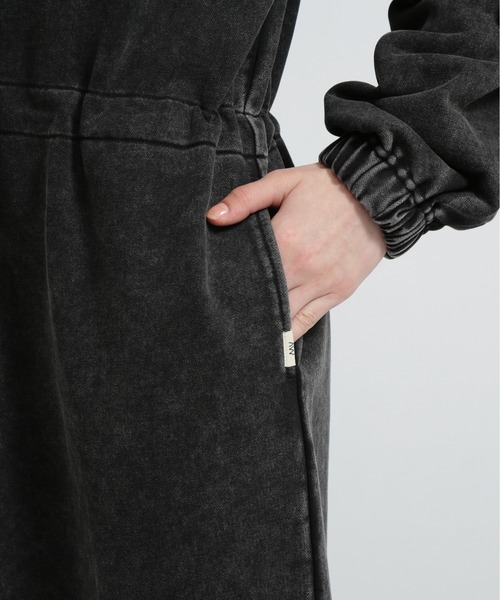 AVIREX（アヴィレックス）の「《直営店限定》FADE WASH ONEPIECE/フェイドウォッシュワンピース（ワンピース・レディース・バーガンディー/ベージュ/ブラック・F）」の16枚目の写真