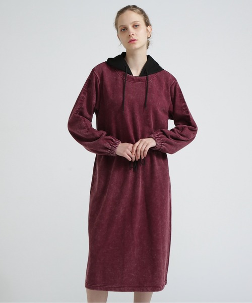 AVIREX（アヴィレックス）の「《直営店限定》FADE WASH ONEPIECE/フェイドウォッシュワンピース（ワンピース・レディース・バーガンディー/ベージュ/ブラック・F）」の21枚目の写真