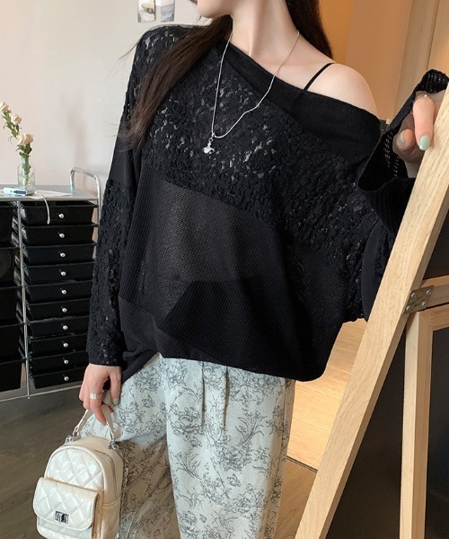 deux amour(ドゥーザムール)の「ワンショルダーレース切り替え長袖トップス(その他トップス・レディース・ホワイト/ブラック・FREE)」の10枚目の写真