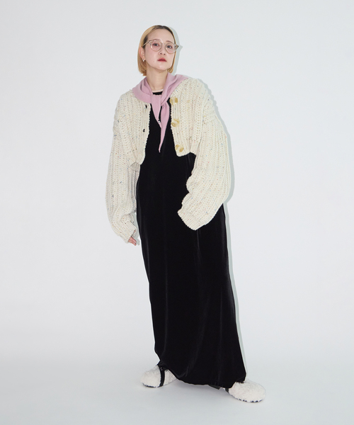 CITYSHOP(シティーショップ)の「GLEN FYNE 別注 CROPPED カーディガン(ニット/セーター・レディース・ブラック/ホワイト・FREE)」の4枚目の写真