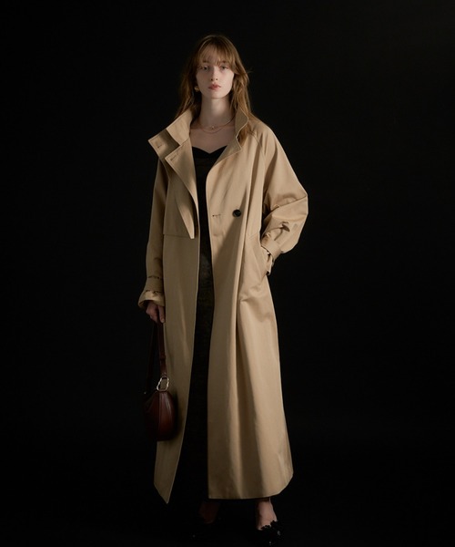 LE'RURE(リルアー)の「Over lap trench coat(トレンチコート・レディース・ベージュ/ダークネイビー・MEDIUM)」の7枚目の写真