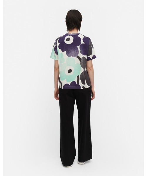 marimekko（マリメッコ）の「【ASIA　EXCLUSIVE】《kioski》 Erna Unikko / t-shirt（Tシャツ/カットソー・レディース・ライトブルー/ライトピンク・X-SMALL/SMALL/MEDIUM/LARGE）」の3枚目の写真